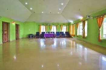 Munnar Clouds Hotel