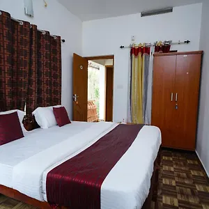 Oyo M S Munnar